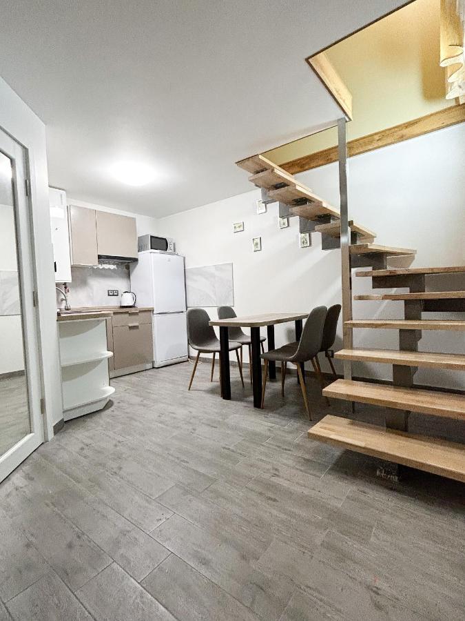 Miamo Apart Вулиця Кучера 24 Lviv Extérieur photo